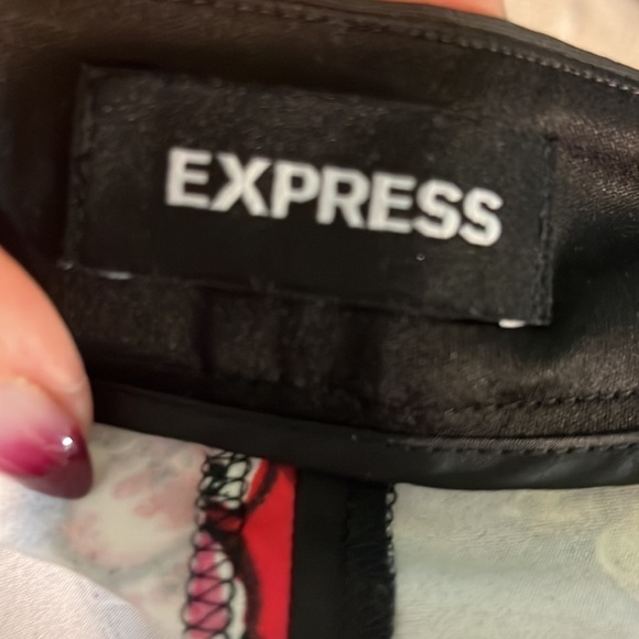 Express Shortie Mid Rise Size 6 Black - Picture 8 of 9